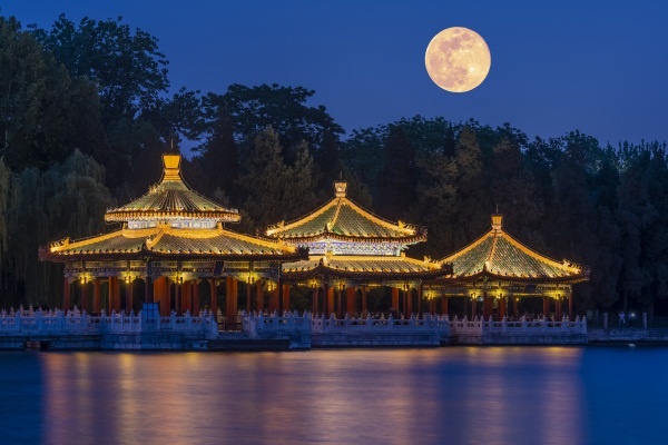 公園景觀照明應(yīng)遵循的設(shè)計理念 公園景觀照明應(yīng)遵循的設(shè)計理念